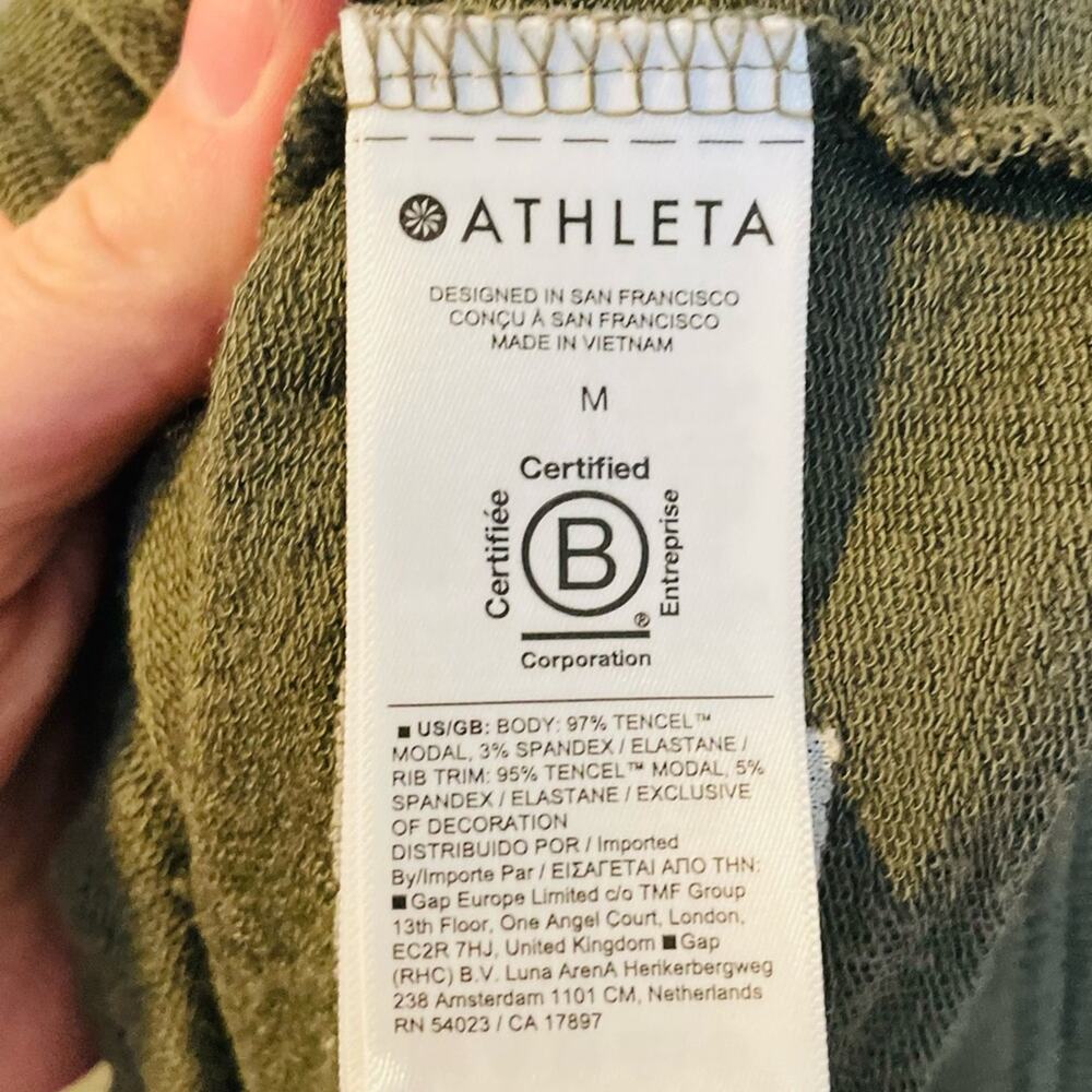 Athleta Pranayama Restore Wrap in Olive - Picture 8 of 8